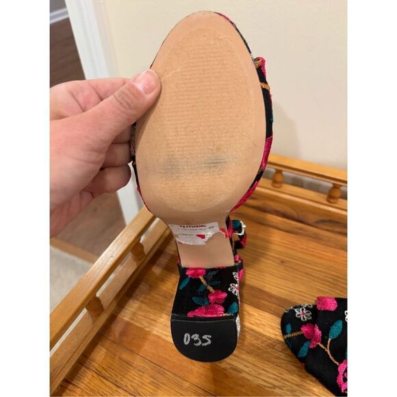 Steve Madden Women's Mirna Embroidered Floral Heel Sandals Multicolor Sz 9.5 NWT - Picture 6 of 8